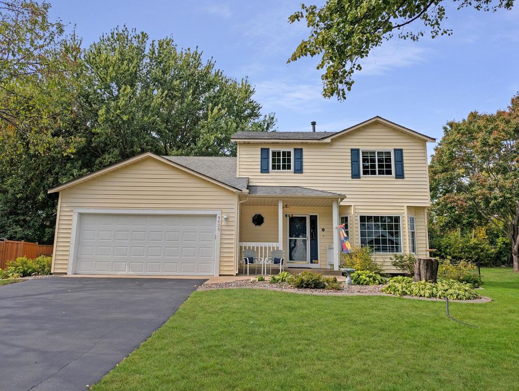 9635 Ranchview Lane N, Maple Grove, MN 55369