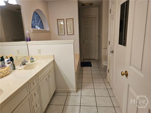 127 Lakeshore Drive, Savannah, GA 31419