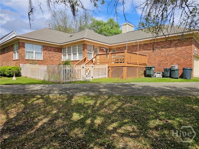 127 Lakeshore Drive, Savannah, GA 31419