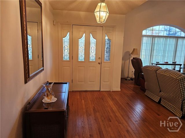 127 Lakeshore Drive, Savannah, GA 31419