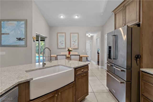 2549 SW 24th CT, Cape Coral, FL 33914