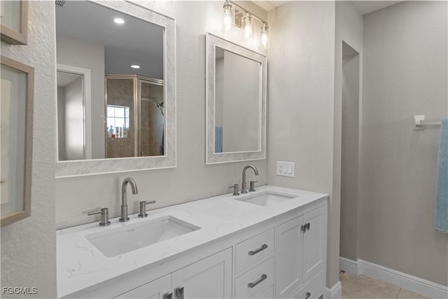 2549 SW 24th CT, Cape Coral, FL 33914