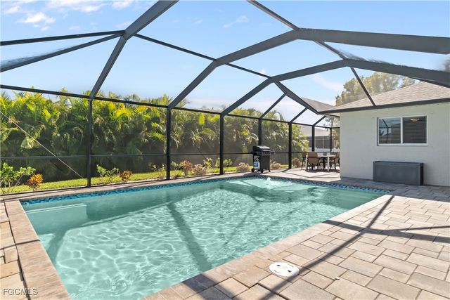 2549 SW 24th CT, Cape Coral, FL 33914