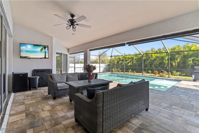 2549 SW 24th CT, Cape Coral, FL 33914