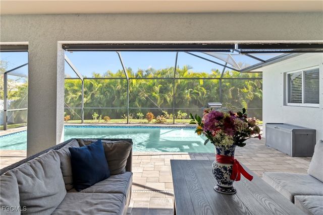 2549 SW 24th CT, Cape Coral, FL 33914