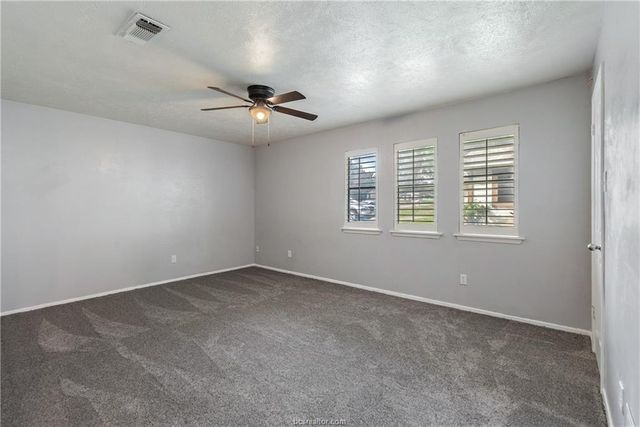 2323 De Lee Street 28, Bryan, TX 77802