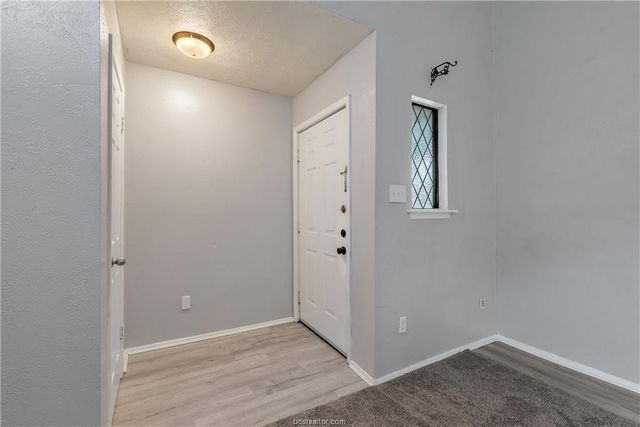 2323 De Lee Street 28, Bryan, TX 77802