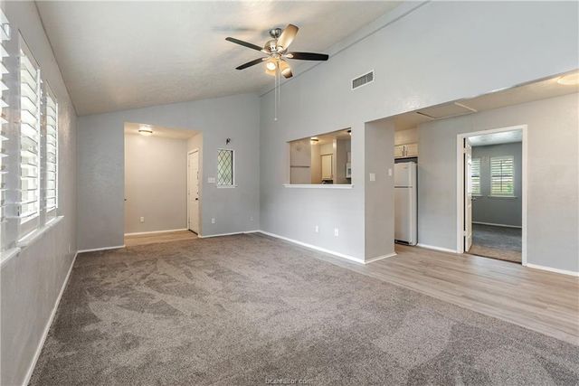 2323 De Lee Street 28, Bryan, TX 77802