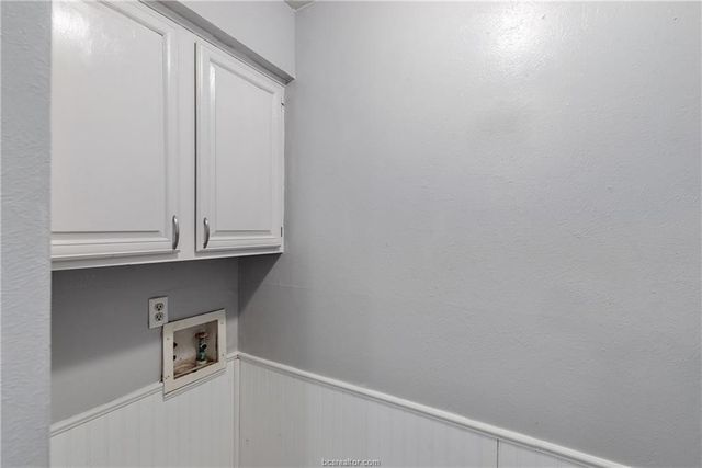 2323 De Lee Street 28, Bryan, TX 77802