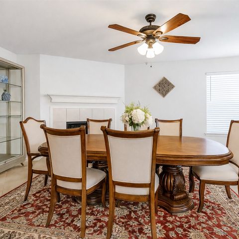 2540 Blue Myrtle Way, Dallas, TX 75212