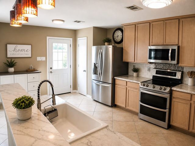 2540 Blue Myrtle Way, Dallas, TX 75212