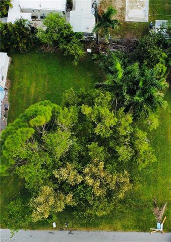 10458 Trotwood AVE, St. James City, FL 33956