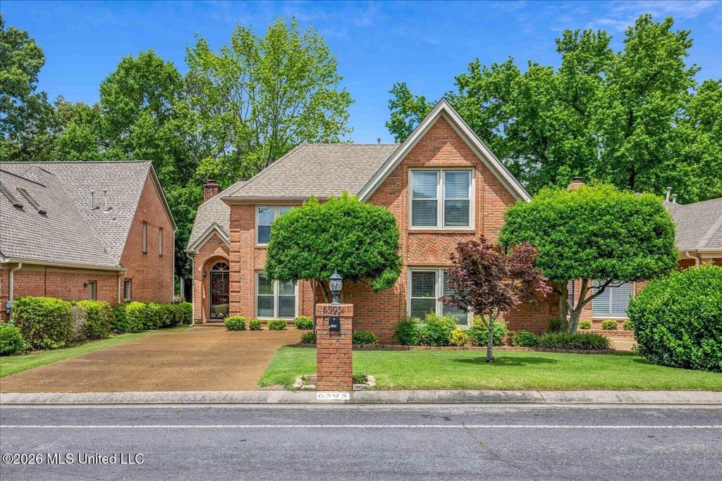 6595 Masters Drive, Olive Branch, MS 38654 — exterior