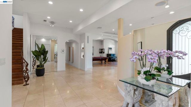 131 131 Montecito Crescent, Walnut Creek, CA 94597