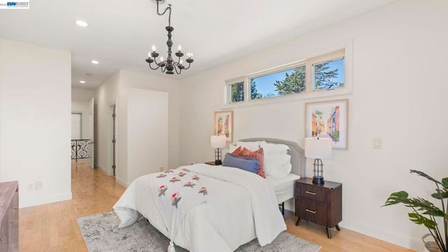 131 131 Montecito Crescent, Walnut Creek, CA 94597