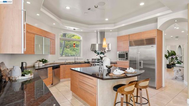 131 131 Montecito Crescent, Walnut Creek, CA 94597