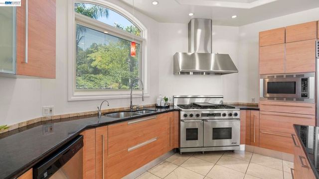 131 131 Montecito Crescent, Walnut Creek, CA 94597