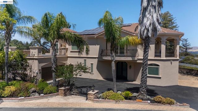 131 131 Montecito Crescent, Walnut Creek, CA 94597