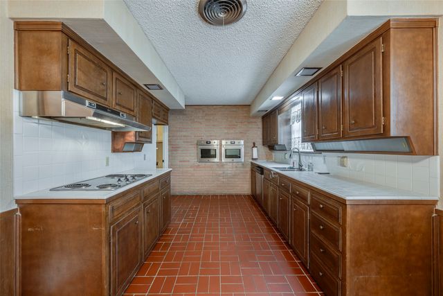 4332 Westdale Drive, Fort Worth, TX 76109