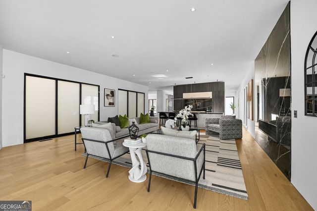 3566 Cantrell Road NE, Atlanta, GA 30319
