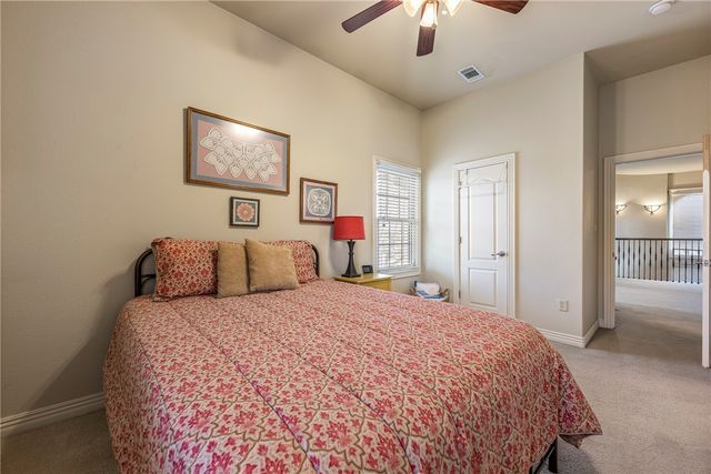 2616 S Everest Avenue, Rogers, AR 72758