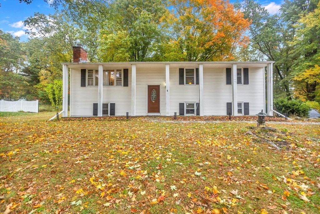 6 Hawthorne Rd, Wilbraham, MA 01095
