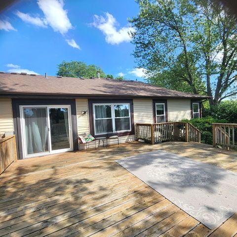 614 Lyon Court, Buffalo Grove, IL 60089