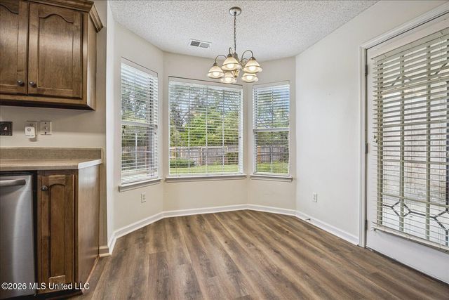 7238 Crape Myrtle Drive, Olive Branch, MS 38654