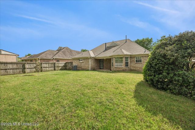 7238 Crape Myrtle Drive, Olive Branch, MS 38654