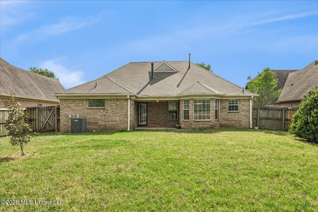 7238 Crape Myrtle Drive, Olive Branch, MS 38654