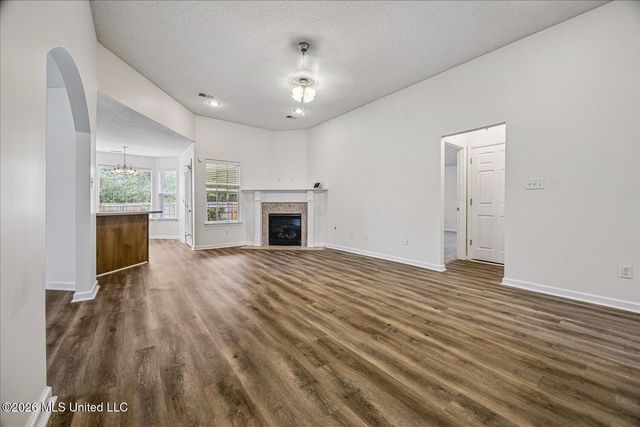 7238 Crape Myrtle Drive, Olive Branch, MS 38654