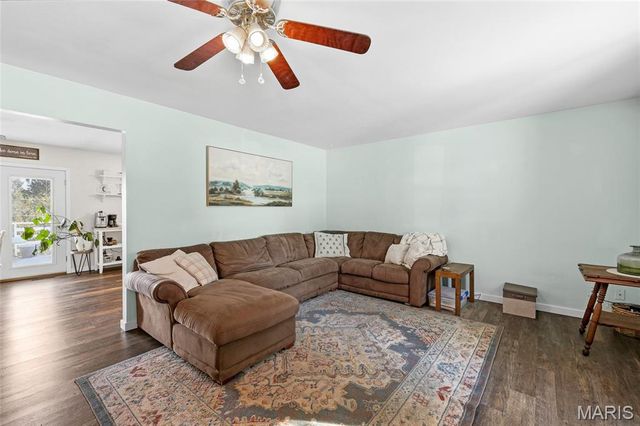 9 Ridgewood Drive, Hillsboro, MO 63050