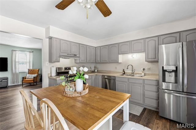 9 Ridgewood Drive, Hillsboro, MO 63050