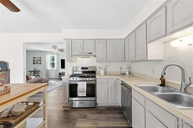 9 Ridgewood Drive, Hillsboro, MO 63050