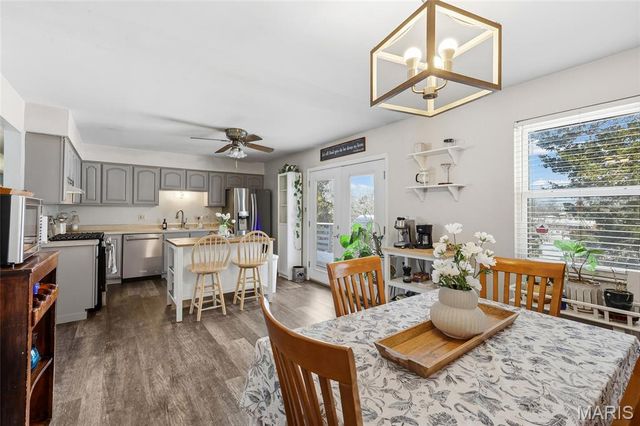 9 Ridgewood Drive, Hillsboro, MO 63050