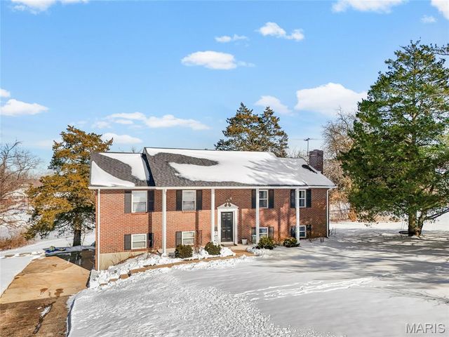 9 Ridgewood Drive, Hillsboro, MO 63050