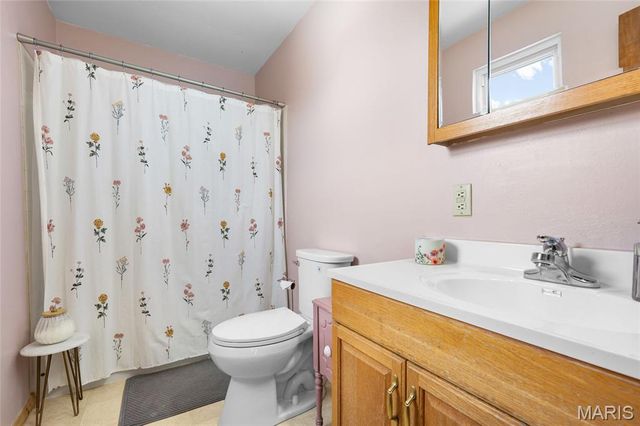 9 Ridgewood Drive, Hillsboro, MO 63050