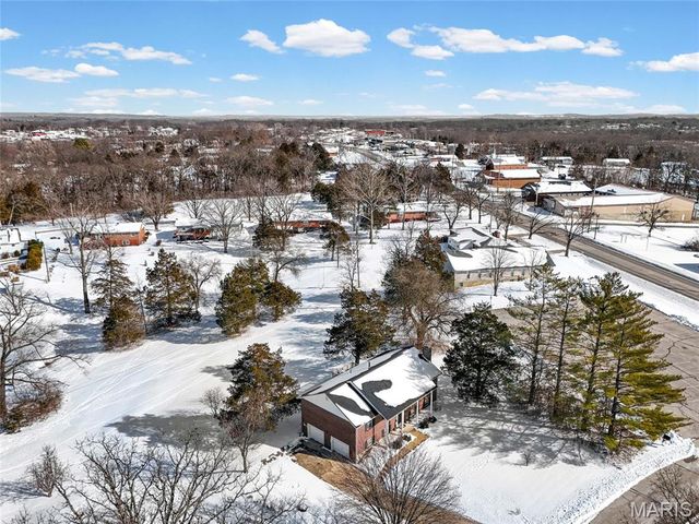 9 Ridgewood Drive, Hillsboro, MO 63050