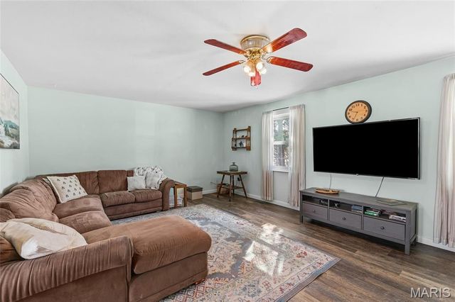 9 Ridgewood Drive, Hillsboro, MO 63050