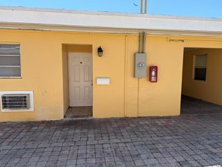 3300 Broadway Avenue 11, West Palm Beach, FL 33407