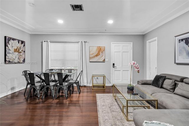 427 NE 107th St 1, Miami, FL 33161