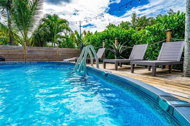 427 NE 107th St 1, Miami, FL 33161