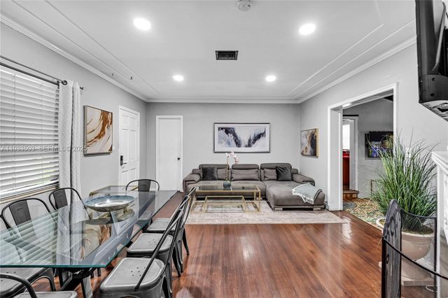 427 NE 107th St 1, Miami, FL 33161