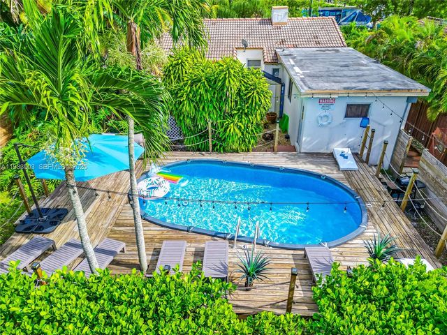 427 NE 107th St 1, Miami, FL 33161