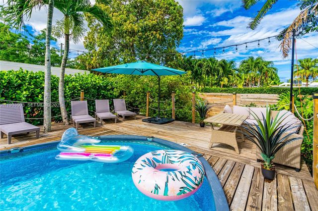 427 NE 107th St 1, Miami, FL 33161