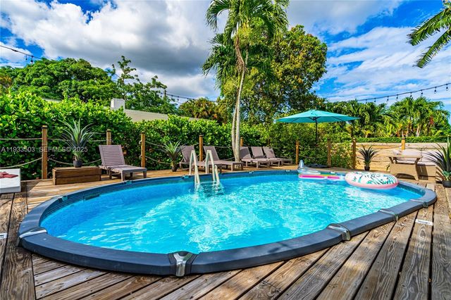 427 NE 107th St 1, Miami, FL 33161