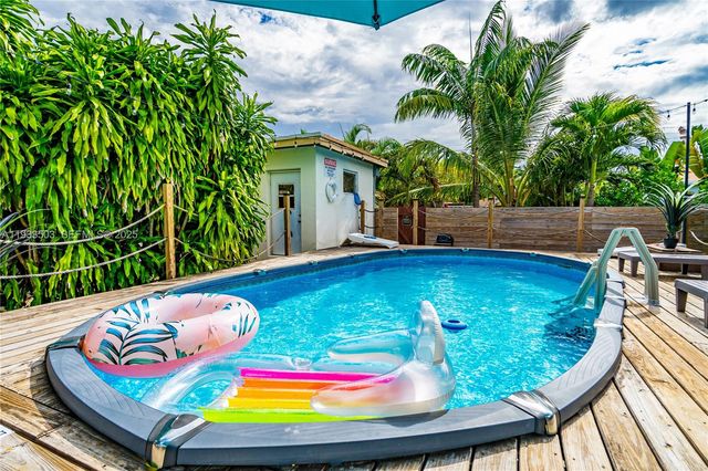 427 NE 107th St 1, Miami, FL 33161