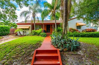 427 NE 107th St 1, Miami, FL 33161