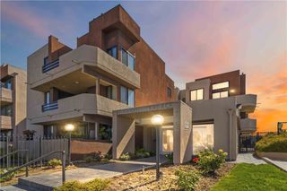 7826 Topanga Canyon 322, Canoga Park, CA 91304