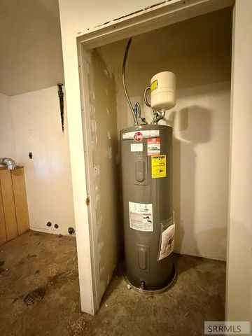 155 Hummingbird Lane, Shelley, ID 83274